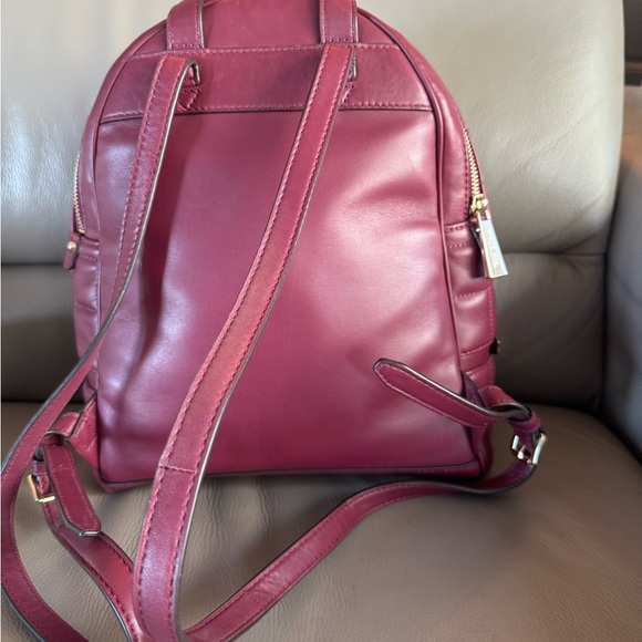 Michael Kors purple backpack. - Picture 7 of 8